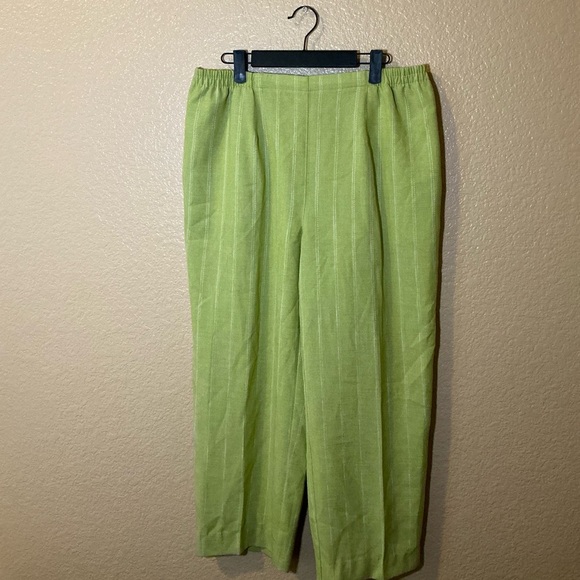 drapers & damons Pants - Drapers and Damon Plus Size PL Lime Green Pleated Pants
